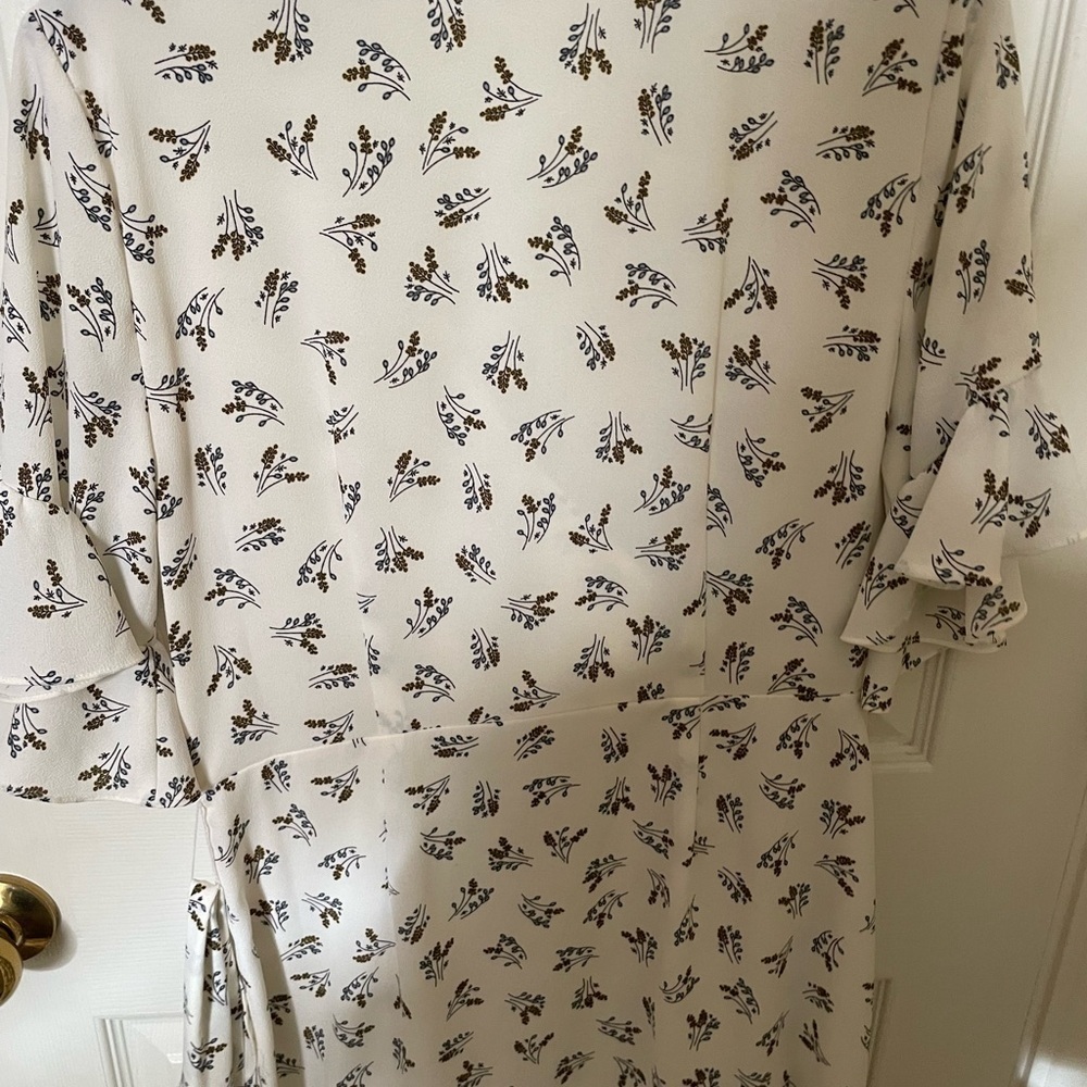 Floral Wrap Dress size 10 - Picture 2 of 5